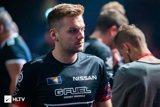 DRG战队选手在上海大师赛的精彩表现与评分分析